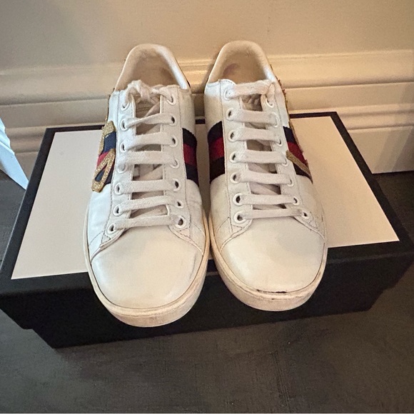 GUCCI LOVED 🩵 - Picture 3 of 7